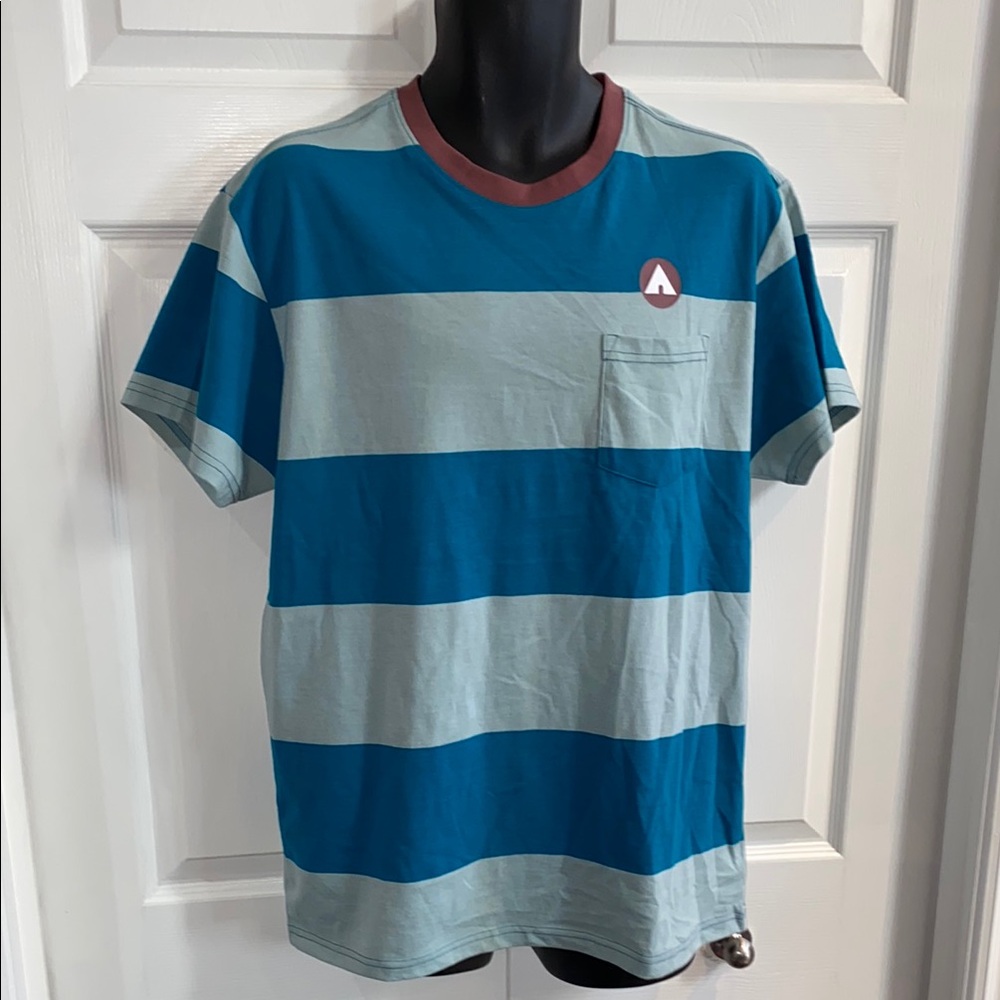 Airwalk Striped Men's T-Shirt Size Medium
